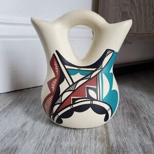 Signed Vintage Native American Pottery Wedding Vase by B. Toya Jemez